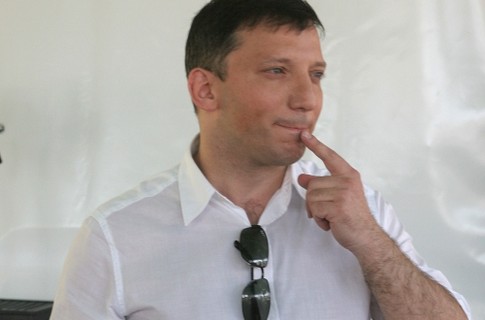 <?php the_title(); ?>